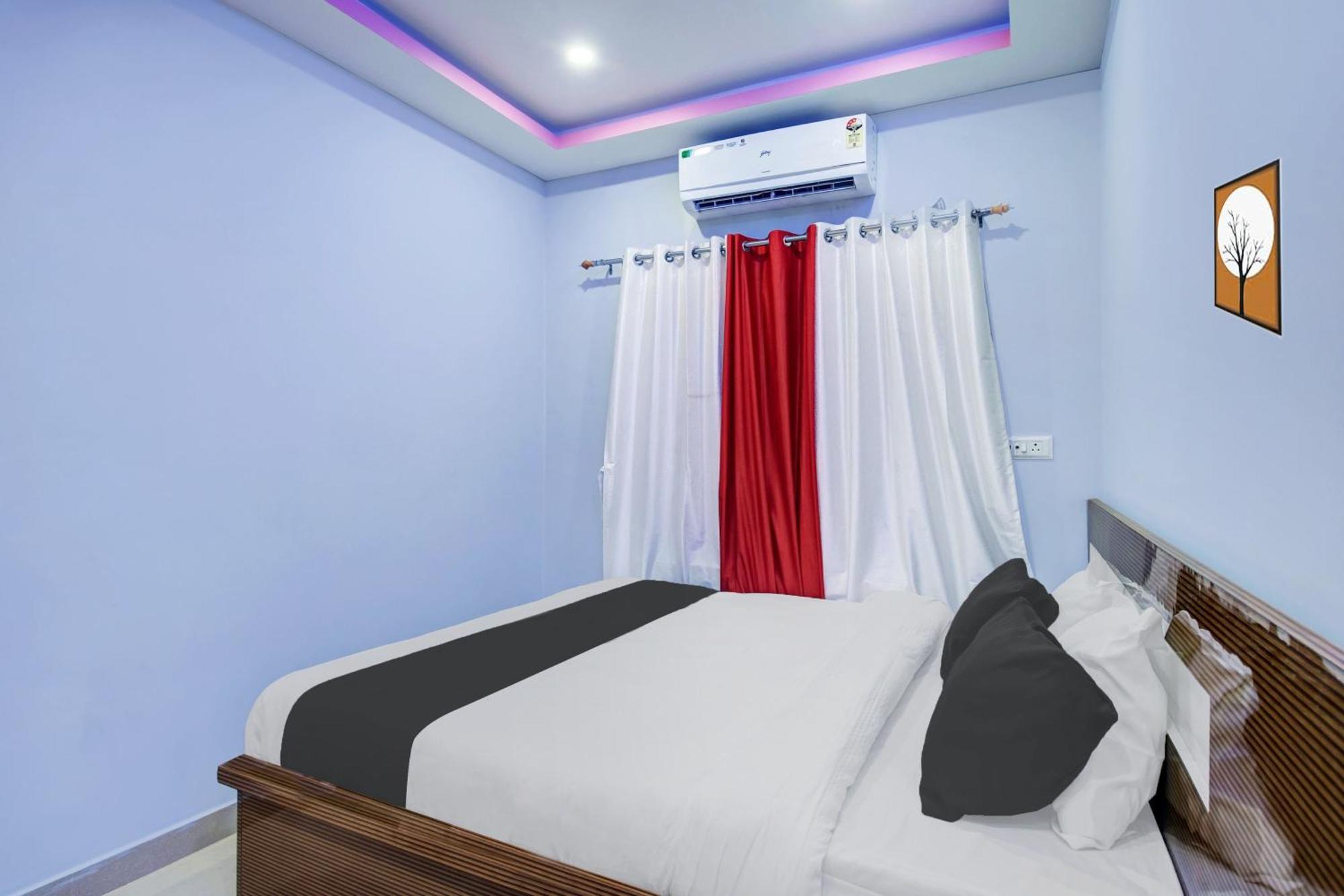 Super Hotel O Sai D-Lux Guwahati Bagian luar foto